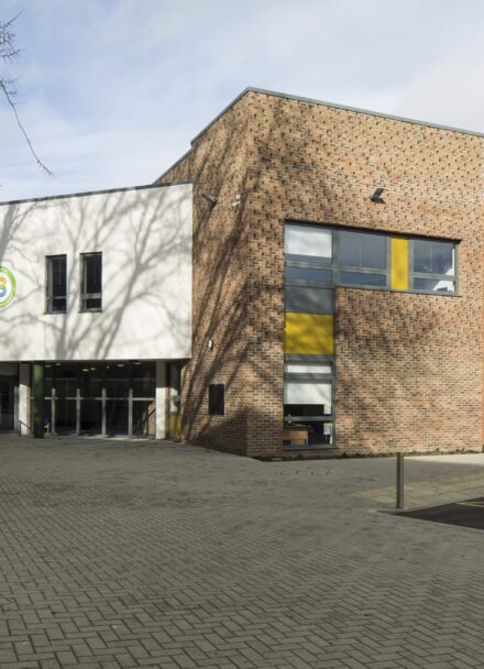 Brighton Bilingual Primary 01