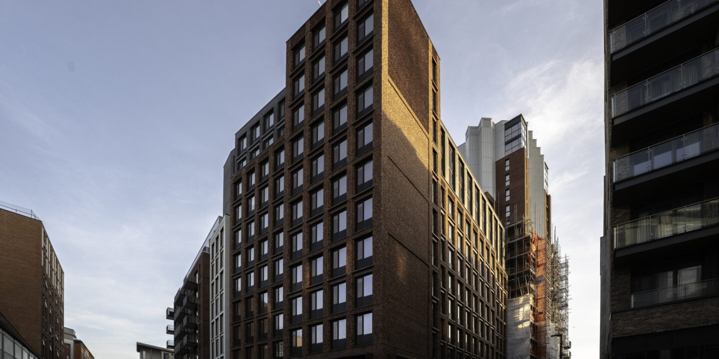 Redcliffe-7 people HQ