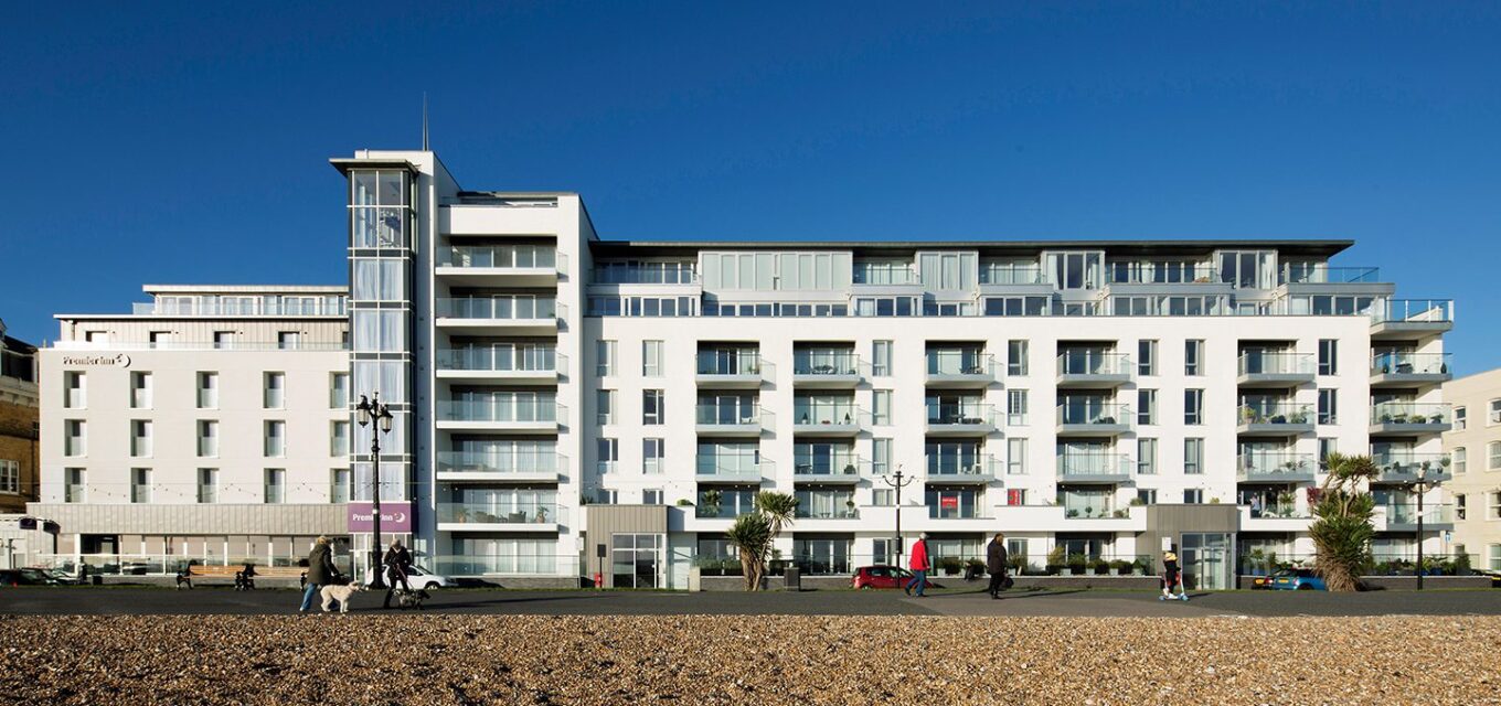 Beach Hotel – front from beach
