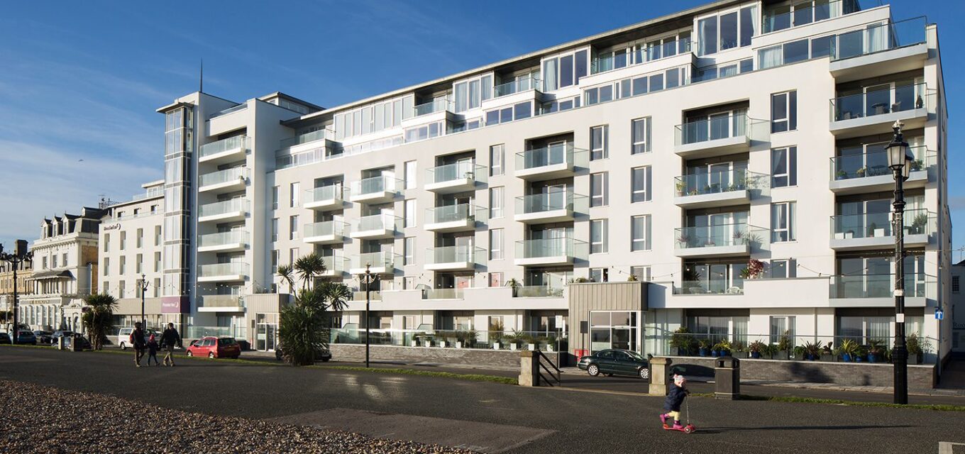 Beach Hotel – side view