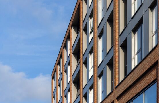 Marketfield Way – details
